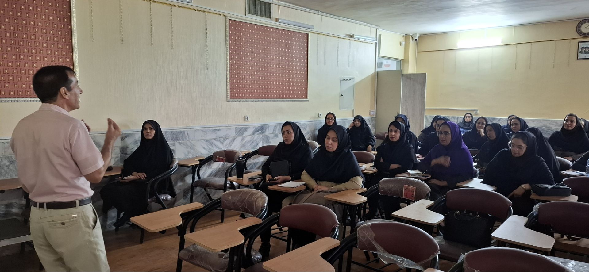 جلسه رابطین پژوهشسرا
